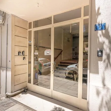 Apartment Cosy 2br Next To Bars & Restaurants