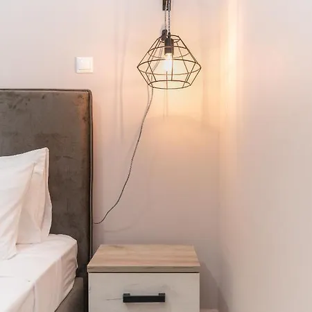 Apartment Cosy 2br Next To Bars & Restaurants *