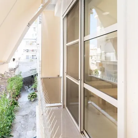 Cosy 2br Next To Bars & Restaurants *