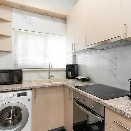 Cosy 2br Next To Bars & Restaurants * Athens