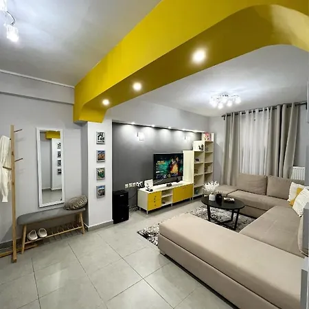 Kris Apartment *