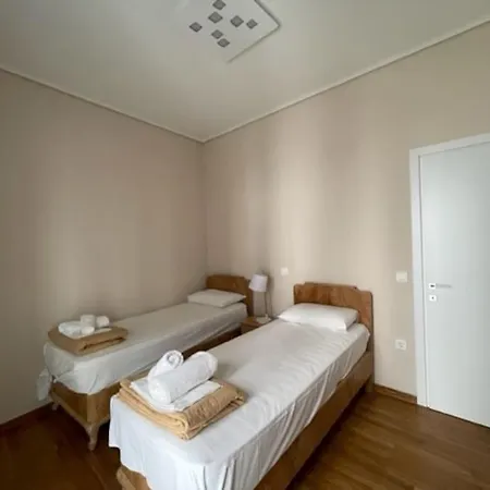 Apartment A-14 Light & Patio, New 2023! Next 2 Goulandris Museum! Pls Check Extra Fees For 2nd Athens