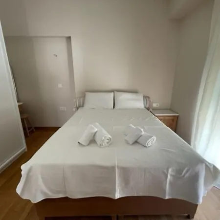 A-14 Light & Patio, New 2023! Next 2 Goulandris Museum! Pls Check Extra Fees For 2nd Apartment *