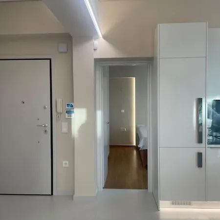 Apartment A-14 Light & Patio, New 2023! Next 2 Goulandris Museum! Pls Check Extra Fees For 2nd