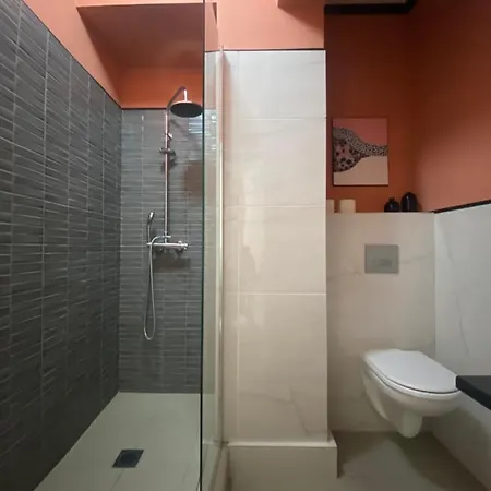 5 Aparthotel