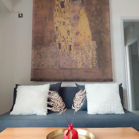 The Terrace Kiss Apartment
