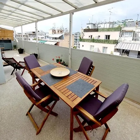 The Terrace Kiss Apartment *