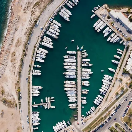 Kreoli Glyfada Отель Афины