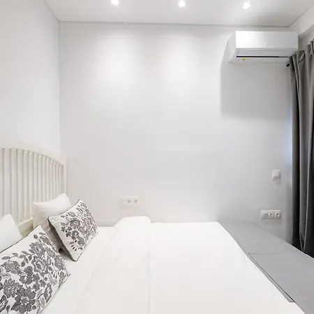 Spacious And Modern Flat At Koukaki, Near Acropolis *