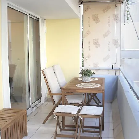 Apartamento - La Amistad Atenas