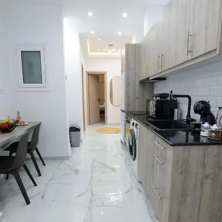3bd Jacuzzi Mansion אתונה