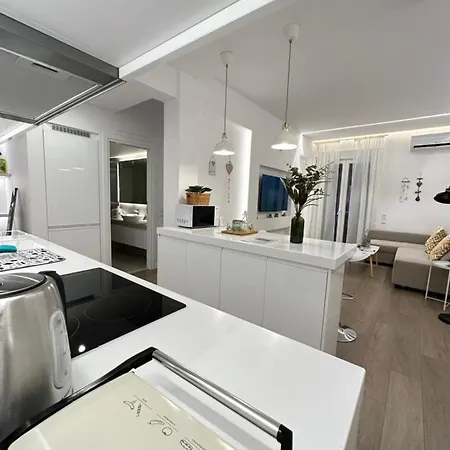 The Downtown Koukaki Spacious Luxury 5th Fl 2bd Apartment