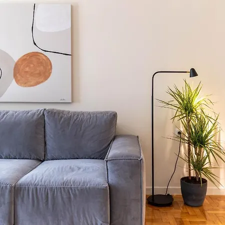 Large 2bedroom, 2bathroom Flat With Dining Space & Free Parking Athens
