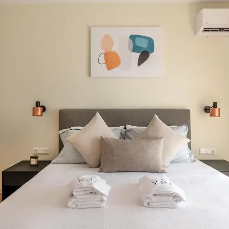 Apartment Large 2bedroom, 2bathroom Flat With Dining Space & Free Parking