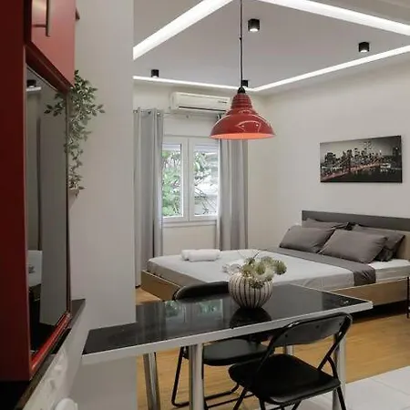 At Eksarhia Center Apartment Athens