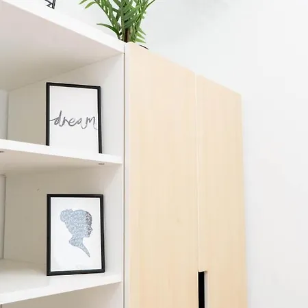 Bright Modern View Of The Acropolis 5 Min Walk Apartment Athens