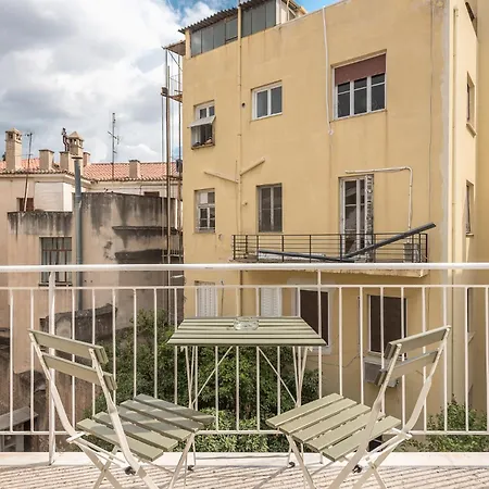 Under Acropolis Rock Apartment
