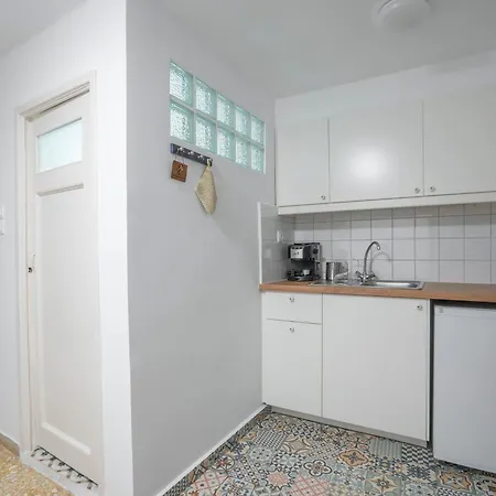 Athenian In Pagkrati Apartment Athens