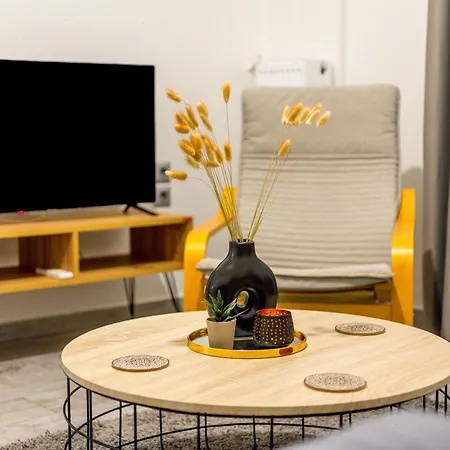 Apartment Elena Grey