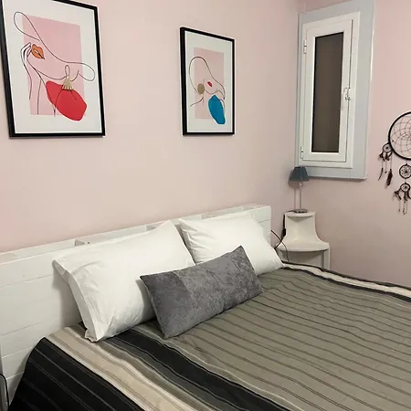 Cozy In Neos Kosmos Apartment *