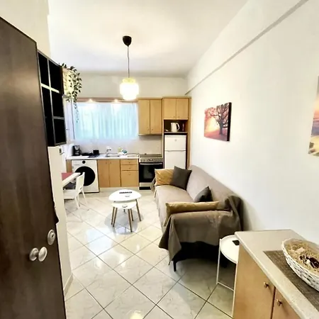 Modern & Quiet 4th Floor Flat - 3' From Metro Apartment
