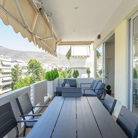 Luxurious Glyfada - Greecing *