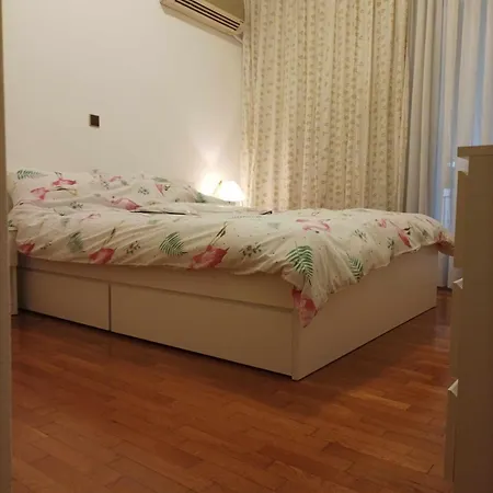 Spacious Double In The Center Of Ateny