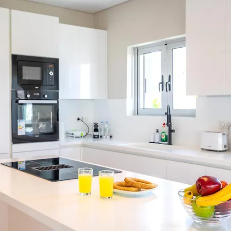 Luxurious Glyfada - Greecing *