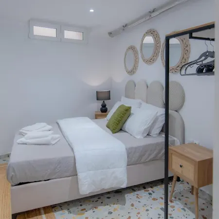 Apartment Delenco Trio Athens