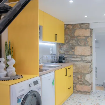Delenco Trio Apartment Athens