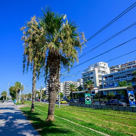 Daire Batis Sea View Atina