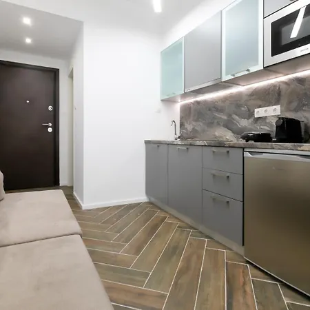 Vibrant Close To Panepistimio Metro-zaloggou Str