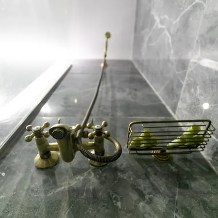 Vibrant Close To Panepistimio Metro-zaloggou Str Apartment *