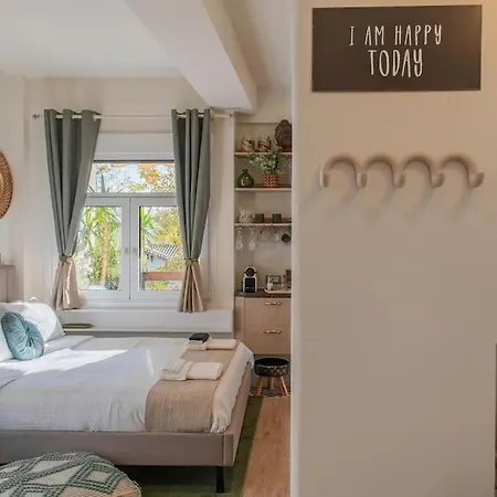 Apartment Kifissia Limε & Appεrol Malomar Homing Athens