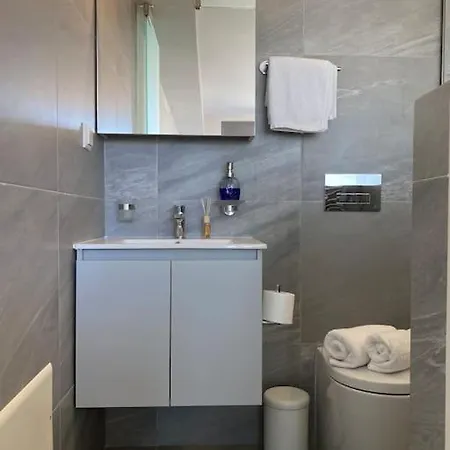 Luxury Maisonette With Shared Pool * Athens