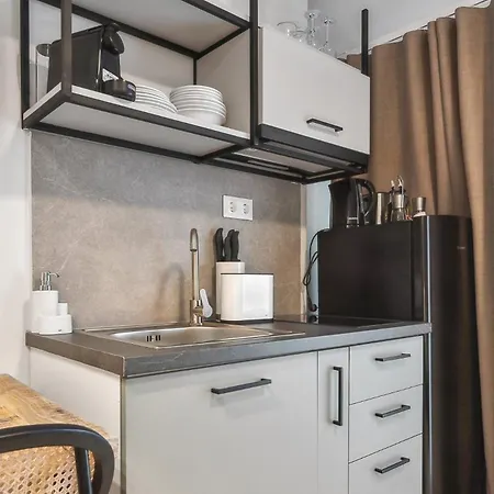 Limehome Solonos Center