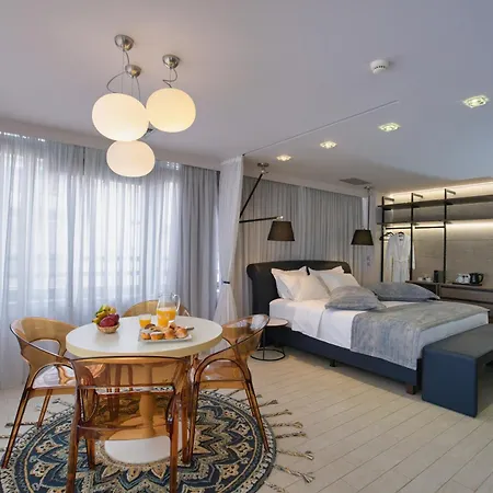 Sweet Hotel