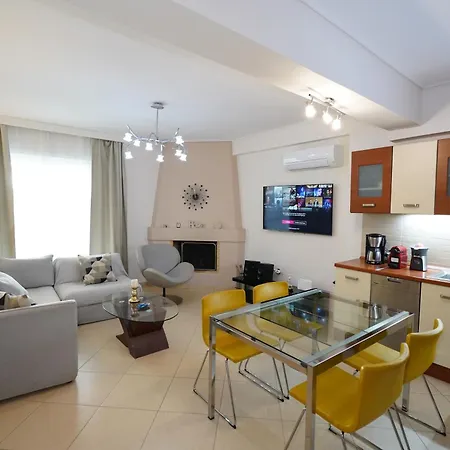 Apartment Garden Next To The Mall -private Parking Athens