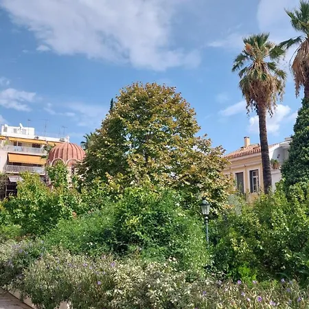 Cozy In Plaka Apartment Athens