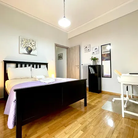 Modern & Quiet 4th Floor Flat - 3' From Metro Athens