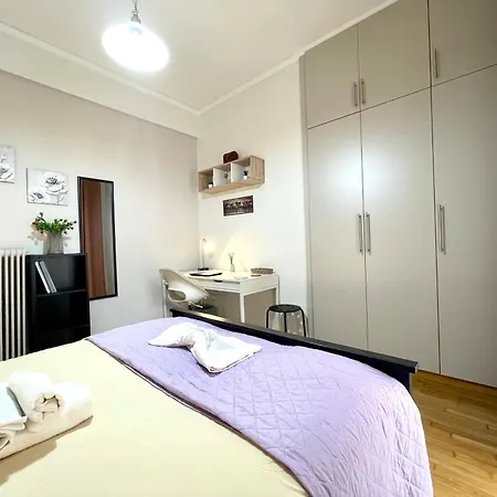 Apartment Modern & Quiet 4th Floor Flat - 3' From Metro Athens