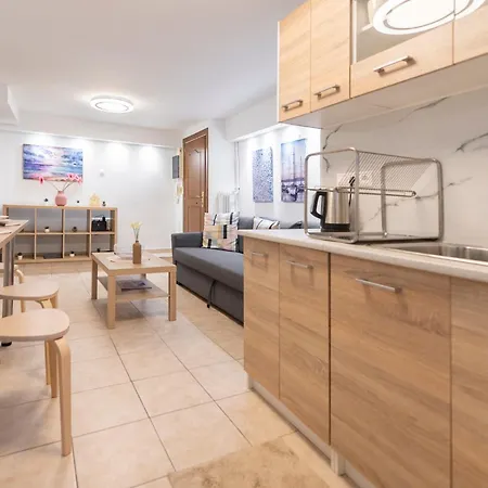 Flat With Patio Near Acropolis & Herodion Athens