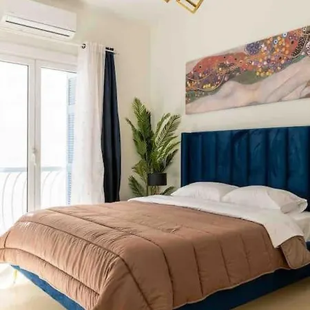 2bdr Boutique Full In Plaka Apartment Athens