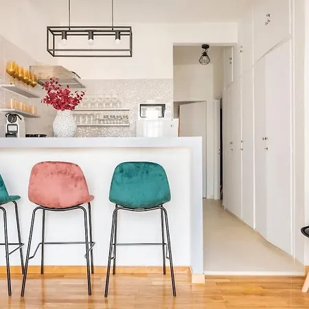 Apartment 2bdr Boutique Full In Plaka