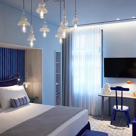 Fresh Hotel