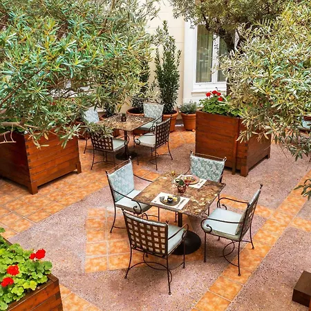 Grande Bretagne, A Luxury Collection Hotel, 5*