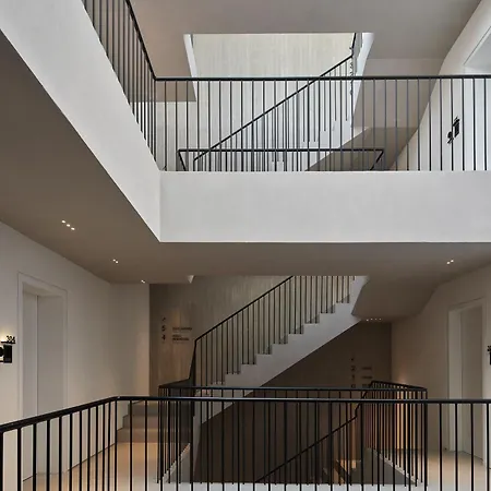 The Newel Psychiko Hotel 5*