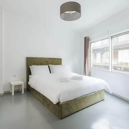 Spacious Featuring A Private Terrace
