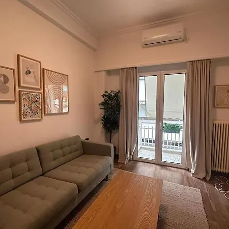 Spacious Stulish 2 Bd Flat Apartment Athens