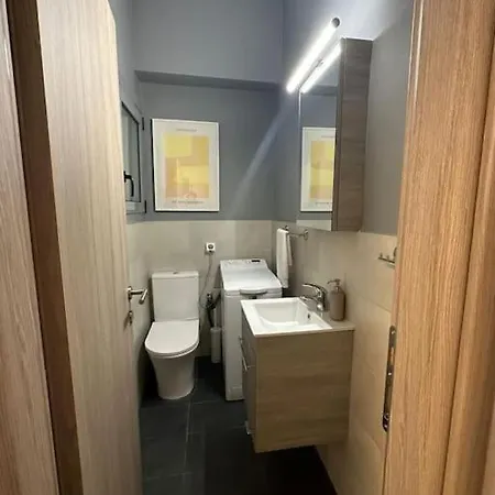 Spacious Stulish 2 Bd Flat * Athens